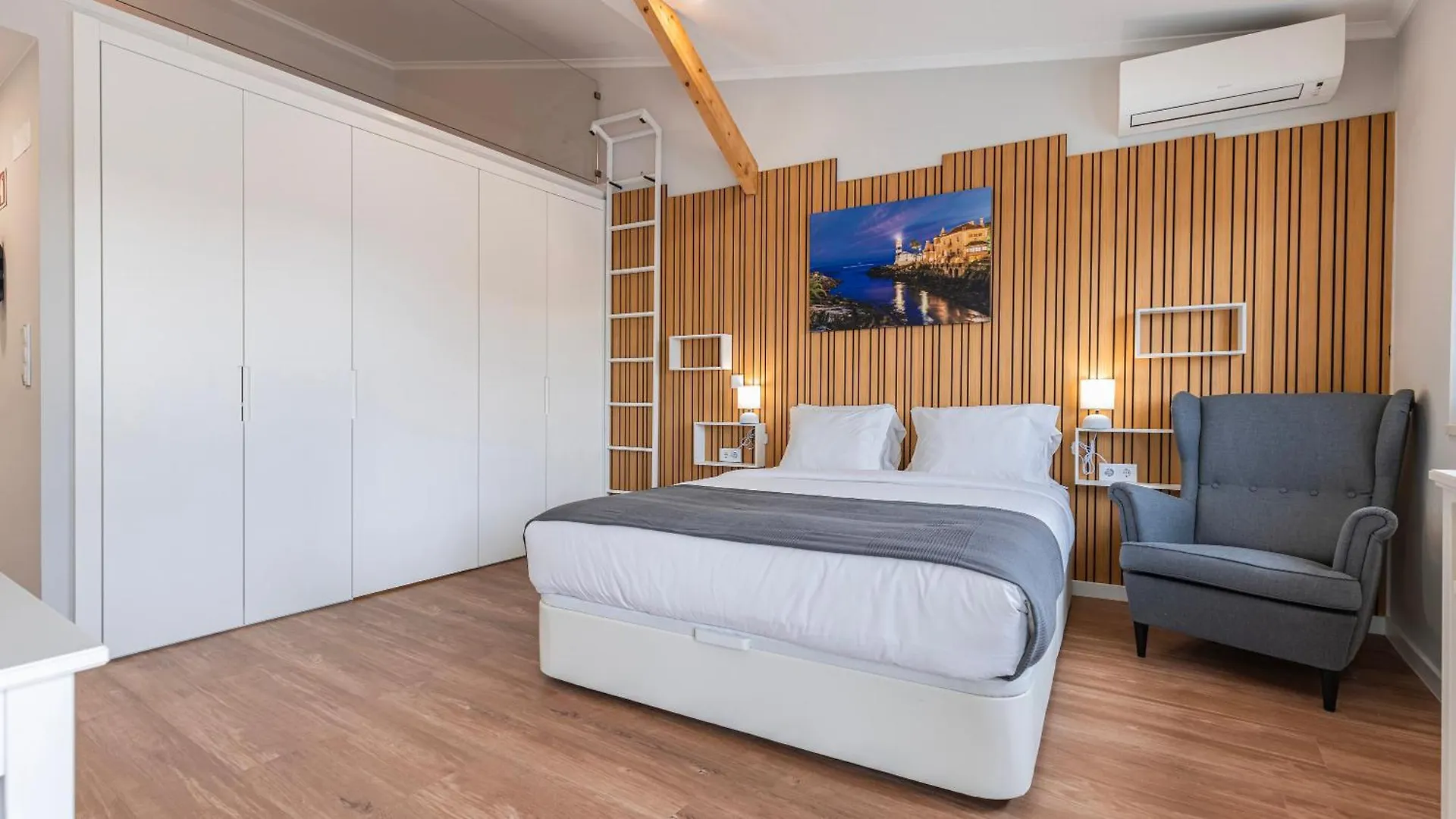 Noah'S Ark By Lovelystay Cascais Portugal